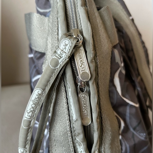 LeSportsac Eunice Convertible Tote/Backpack - Picture 8 of 8